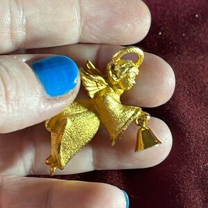 Vtg Robin Rush Angle With A Bell Brooch
